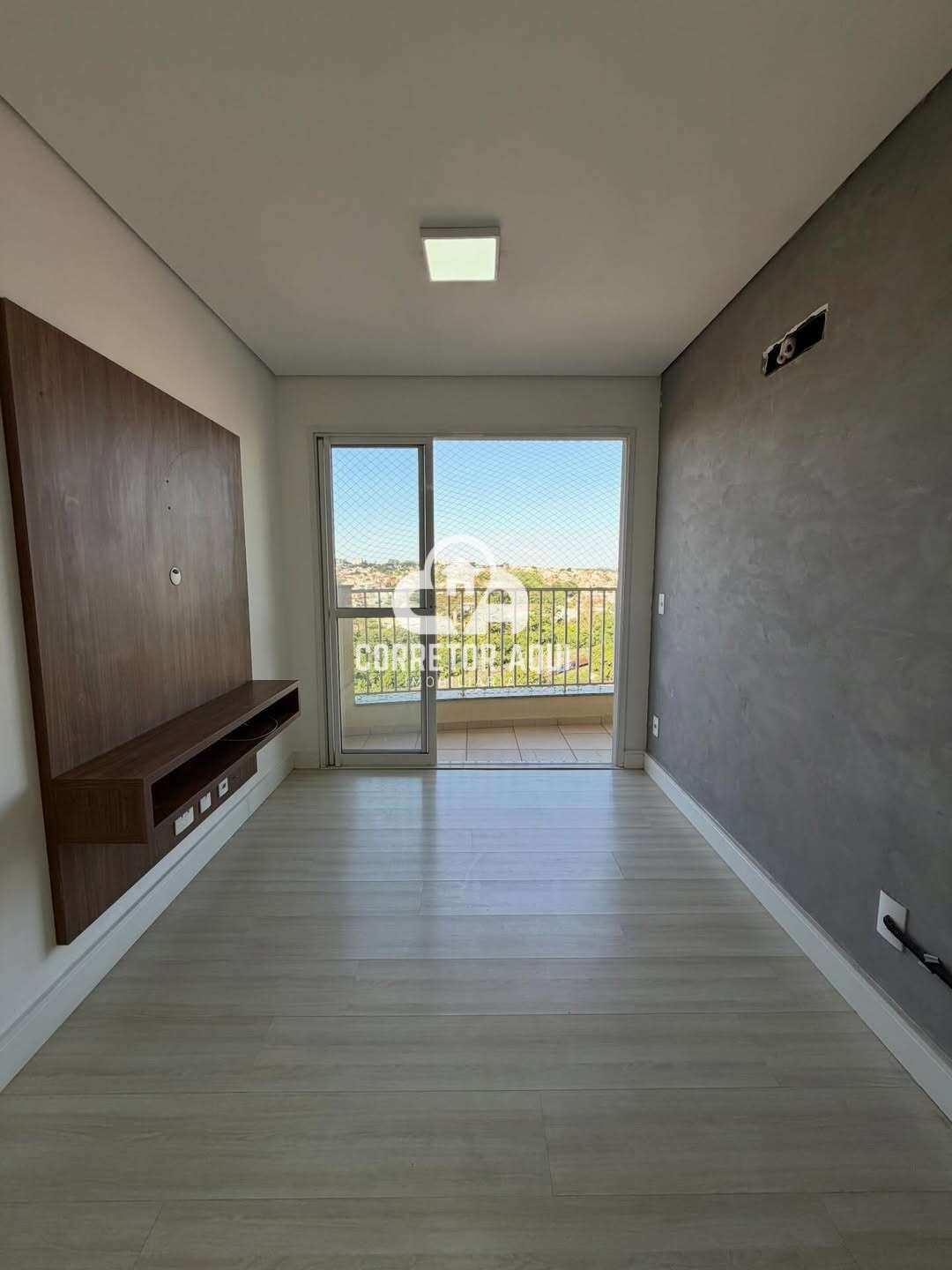 Apartamento à venda, no Ed. Dom Pedro II em Americana, Centro, com 2 quartos, (1 suite) 52.25m² - Corretor Aqui Imobiliária