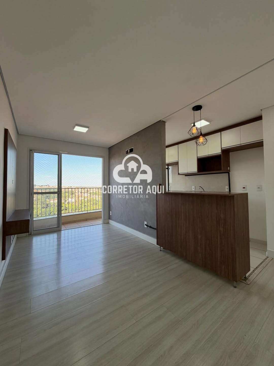 Apartamento à venda, no Ed. Dom Pedro II em Americana, Centro, com 2 quartos, (1 suite) 52.25m² - Corretor Aqui Imobiliária