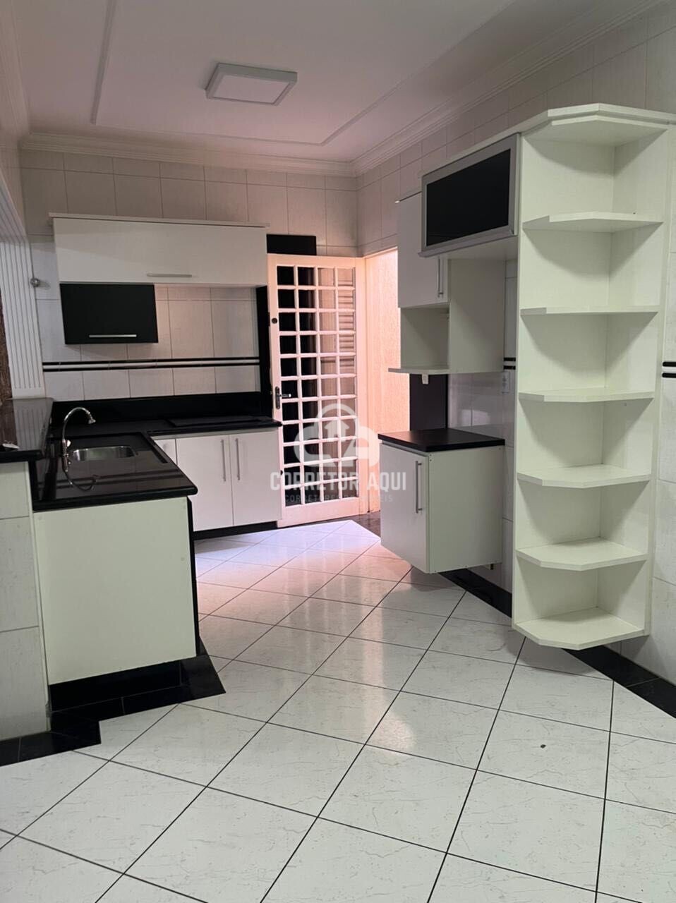 Casa à venda em Americana, Parque Nova Carioba, com 3 quartos, 132m² - Corretor Aqui Imobiliária