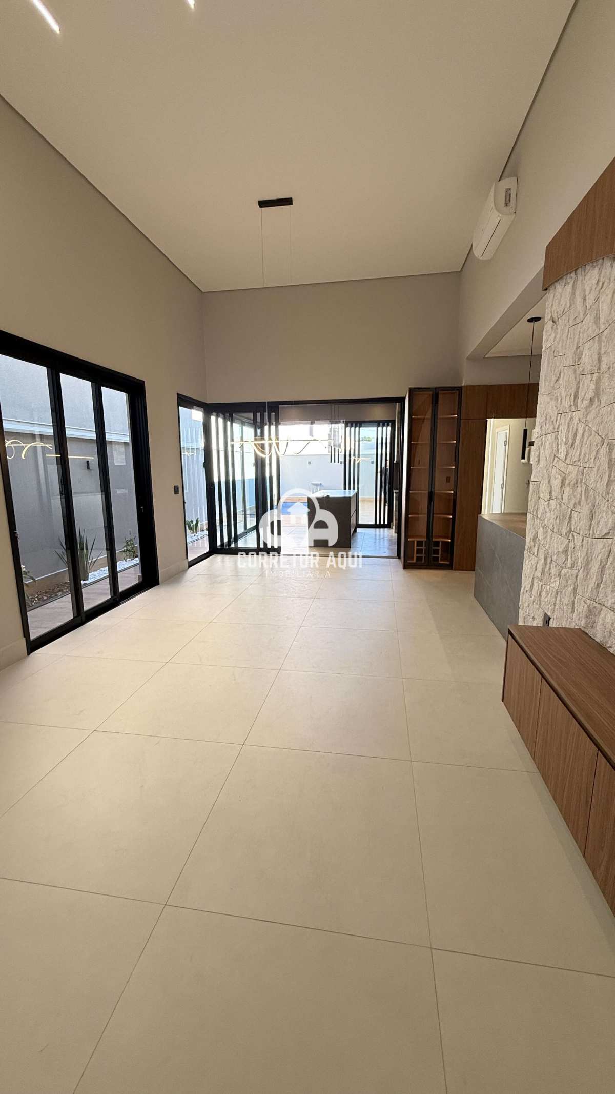 Casa em condomínio com 3 dormitórios à venda, 173m² por R$ 1.849.900,00- RESIDENCIAL JARDIM VITÓRIA - Nova Odessa/SP - Corretor Aqui Imobiliária