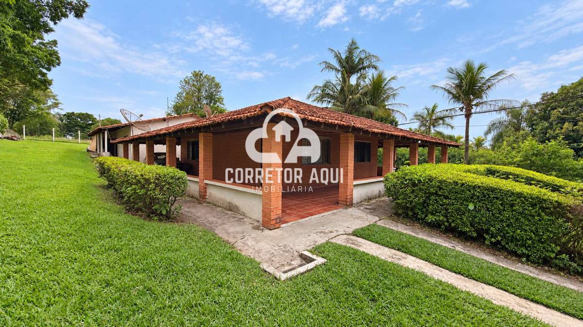 Chácara com Casa Sede, Churrasqueira e Amplo Espaço Verde no Vale das Cigarras – Santa Bárbara d’Oeste