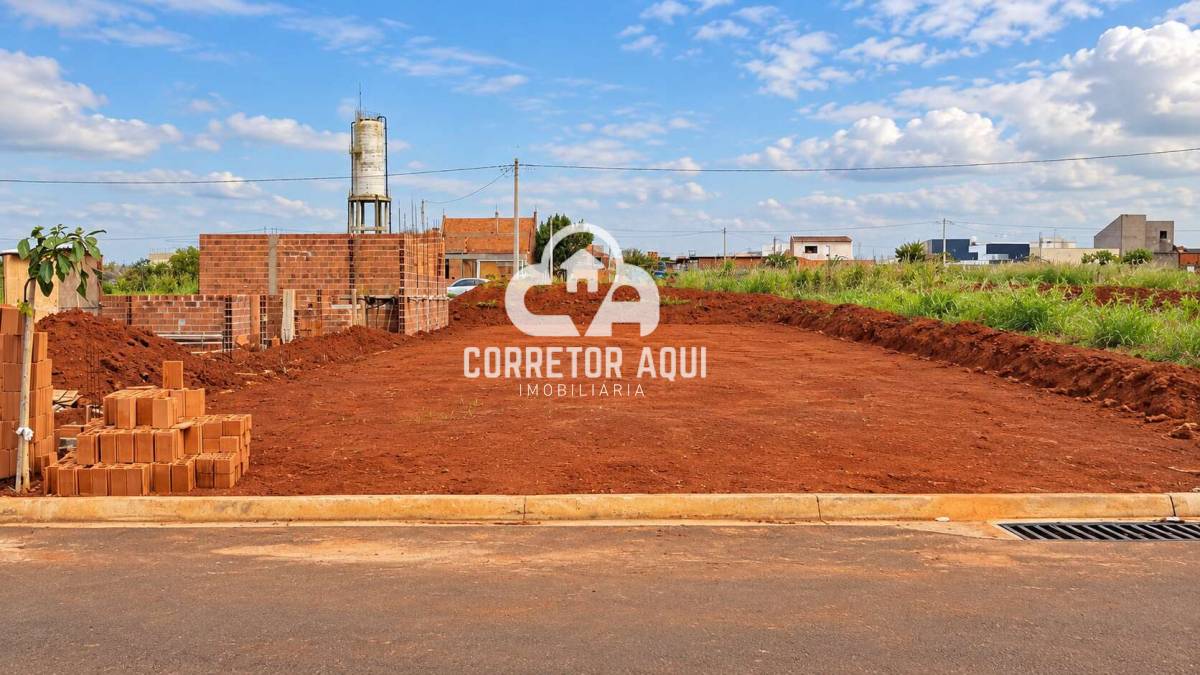 Terreno de 175m2 no residencial cachoeira com terraplanagem feita